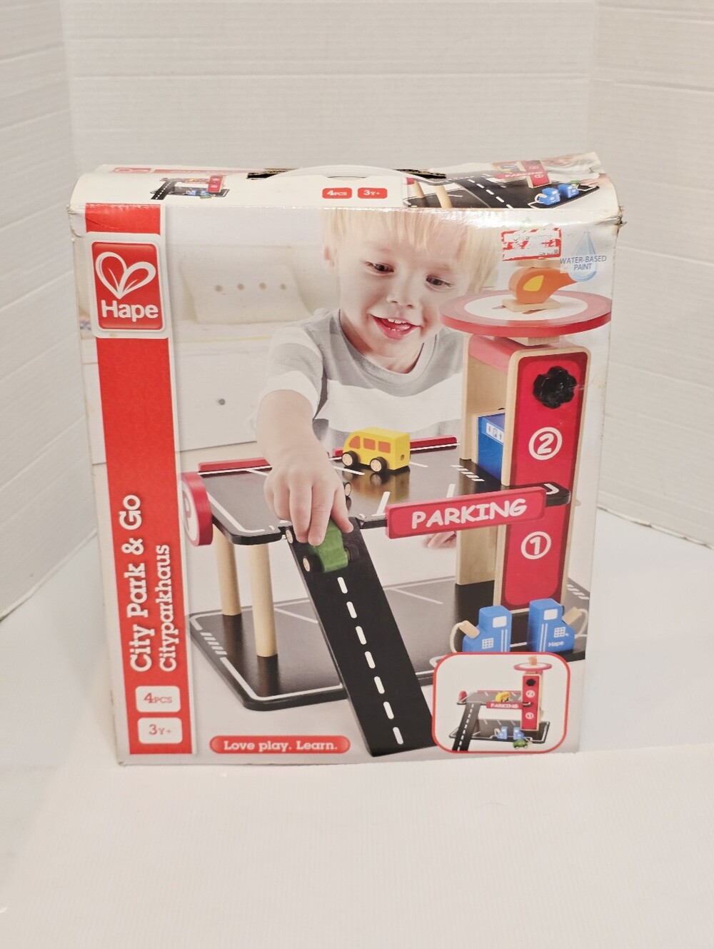 Hape Toys City Park 'N Go Wood Garage with 2 Cars Playset New